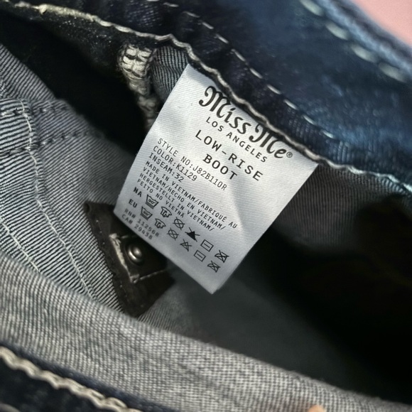 Miss Me Jeans - Picture 4 of 5
